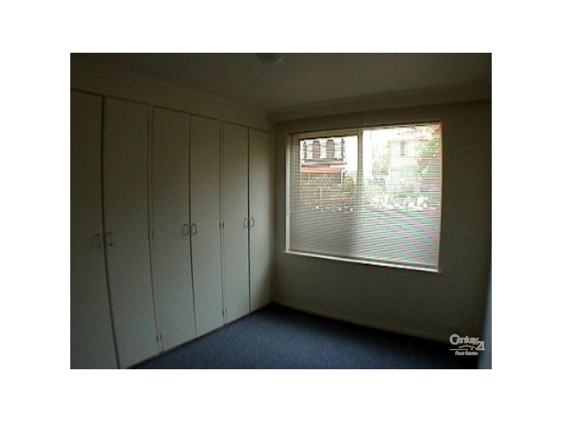 1/27 Robe Street, St Kilda VIC 3182