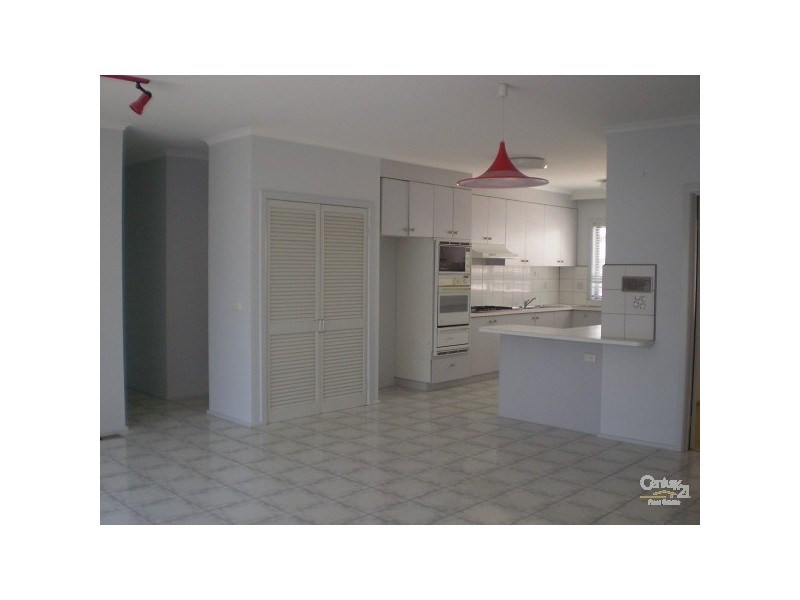 1/10 Wyuna Road, Caulfield North VIC 3161