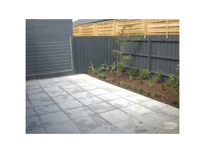 2a Juliana Street, Bentleigh East VIC 3165