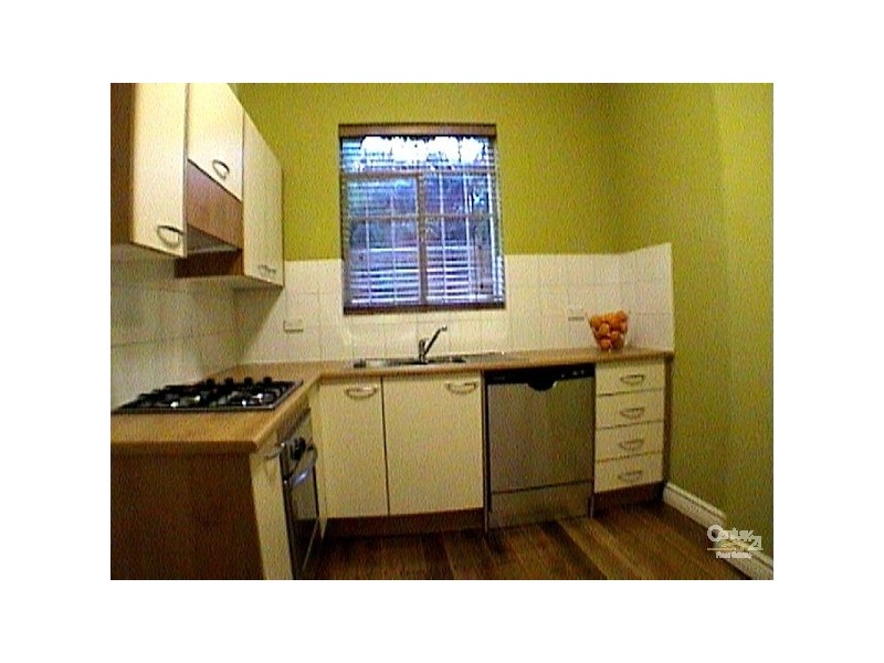 2/5 Lansdowne Road, St Kilda East VIC 3183