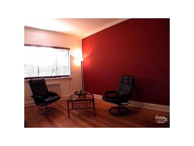 2/5 Lansdowne Road, St Kilda East VIC 3183