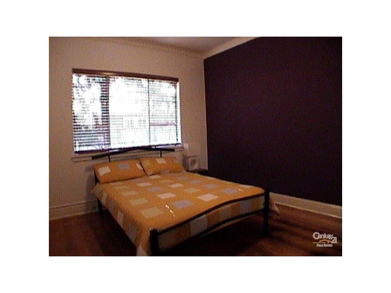 2/5 Lansdowne Road, St Kilda East VIC 3183