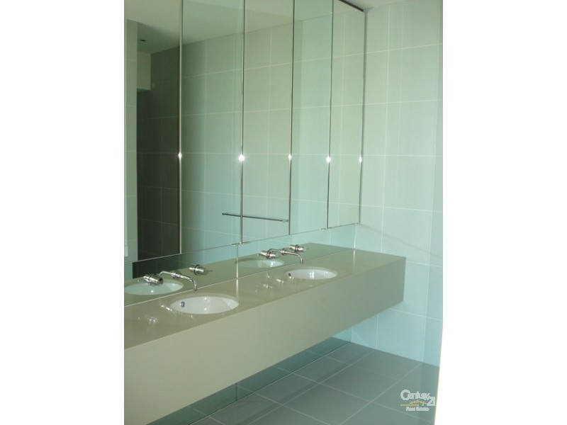 1502/ 8-10 Kavanagh Street, Southbank VIC 3006