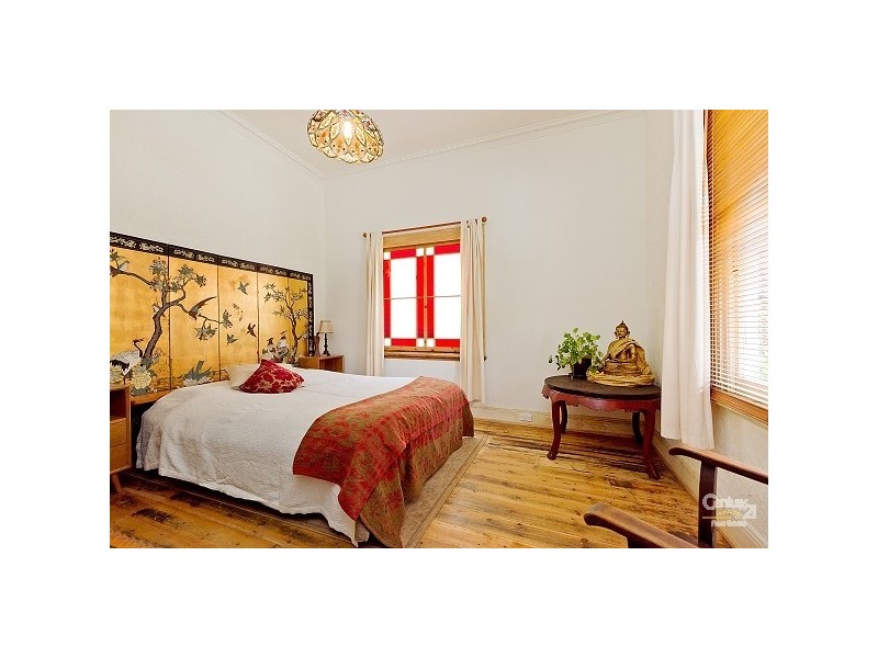 33 Marlborough Street, St Kilda East VIC 3183