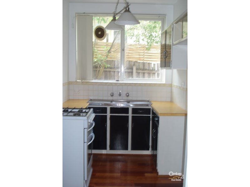 2/54 Narong Road, Caulfield North VIC 3161