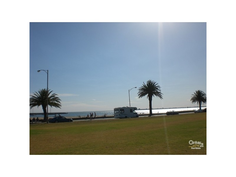 17/323 Beaconsfield Parade, St Kilda West VIC 3182