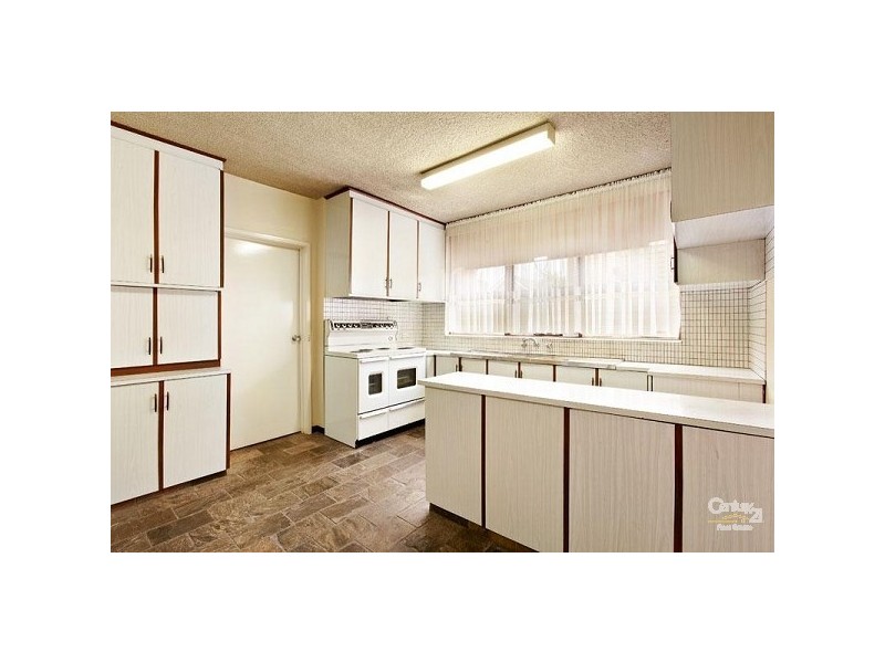 1/2 Melby Avenue, St Kilda East VIC 3183