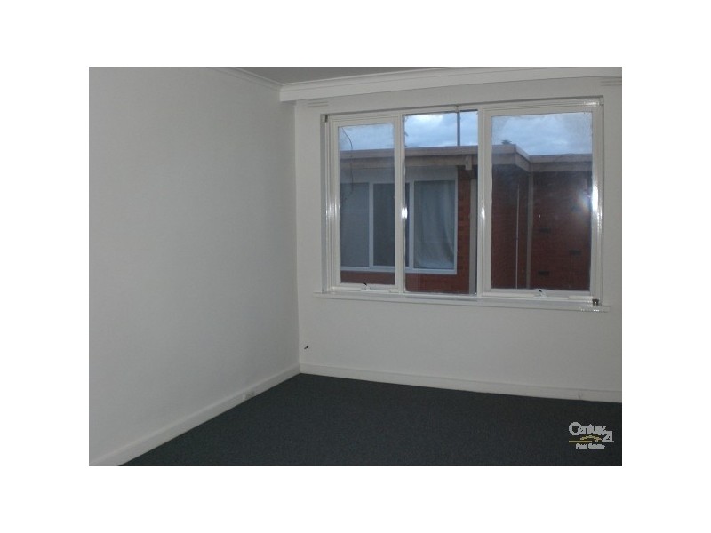 4/34 Westbury Street, St Kilda East VIC 3183