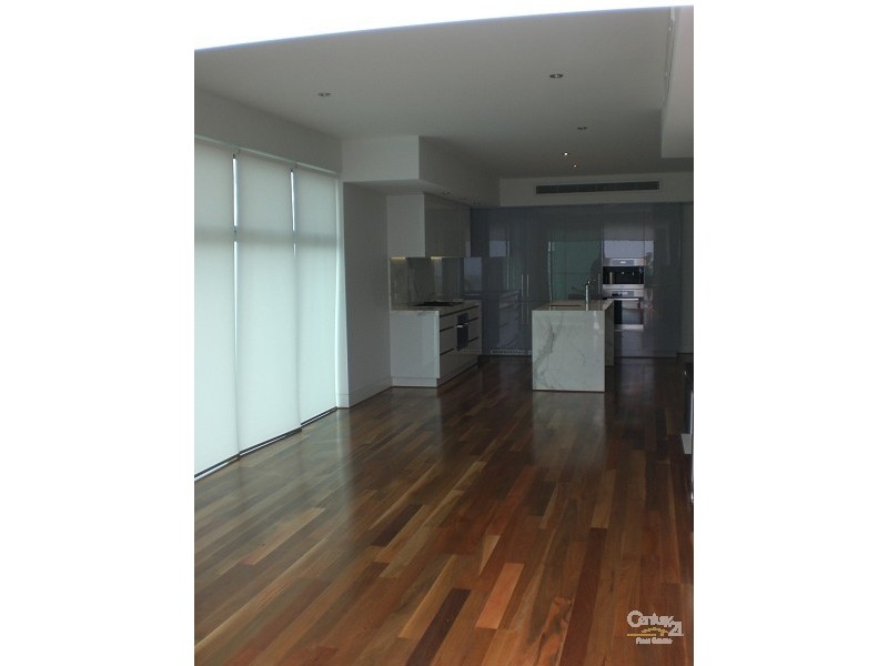 4/10 Marine Parade, St Kilda VIC 3182