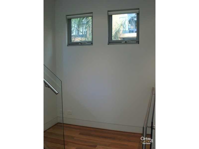 4/10 Marine Parade, St Kilda VIC 3182