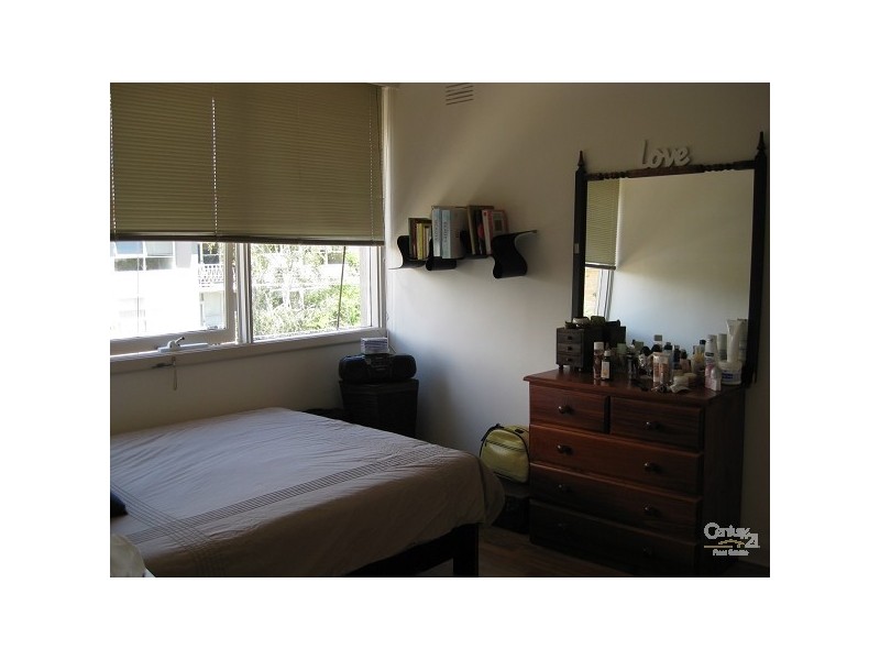 11/8 Te Arai Avenue, St Kilda East VIC 3183