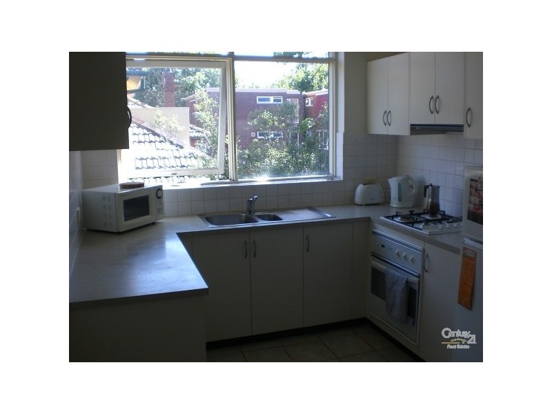 12/2 Wando Grove, St Kilda East VIC 3183