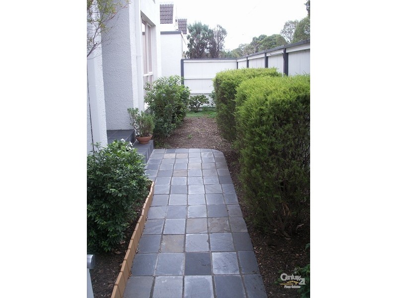 2/22 Fairfield Grove, Caulfield South VIC 3162