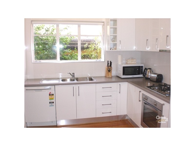 3/129 Kambrook Road, Caulfield North VIC 3161