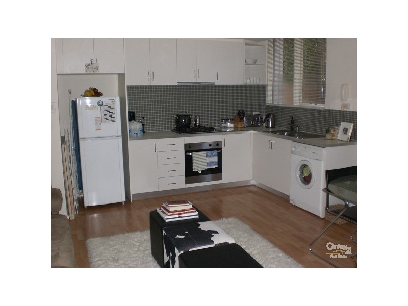 1/58 Byron Street, Elwood VIC 3184