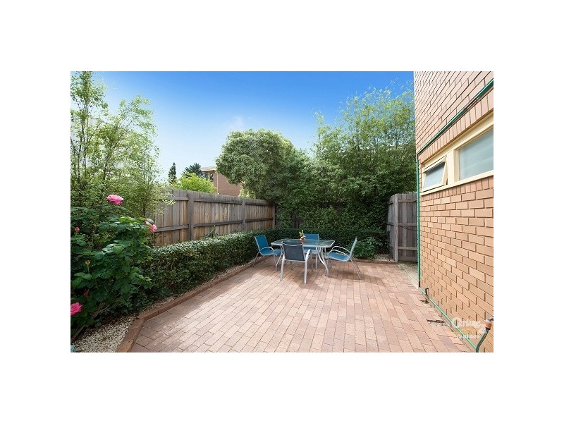 6/18 Narong Road, Caulfield North VIC 3161