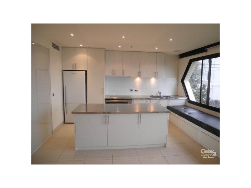 3/8-10 The Esplanade, St Kilda VIC 3182