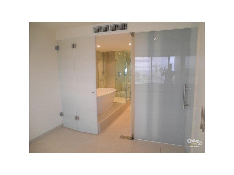 3/8-10 The Esplanade, St Kilda VIC 3182