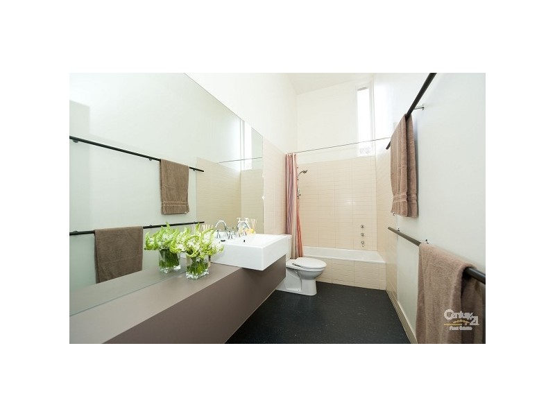 50 Gourlay Street, St Kilda East VIC 3183