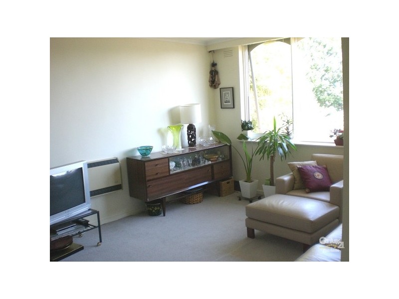 6/18 Magnolia Road, Elsternwick VIC 3185