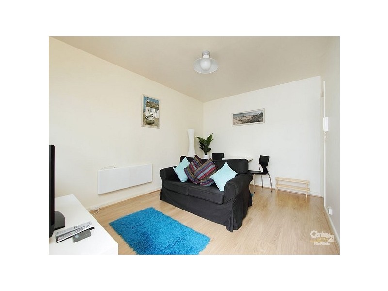 9/93 Ormond Road, Elwood VIC 3184