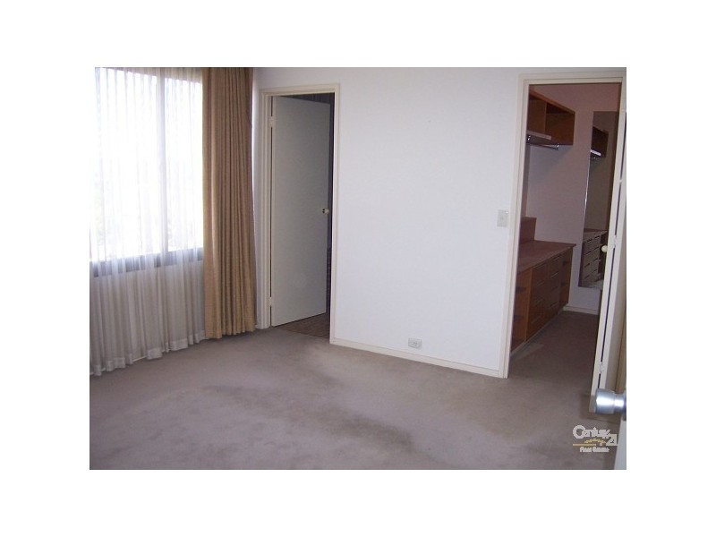 91/8-10 The Esplanade, St Kilda VIC 3182