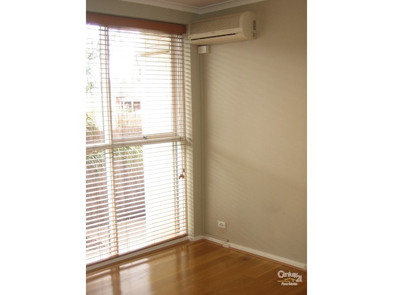 2/51 Kooyong Road, Armadale VIC 3143