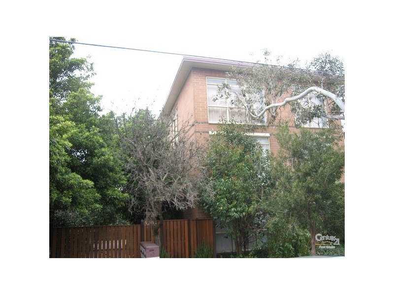 4/23 Robe Street, St Kilda VIC 3182