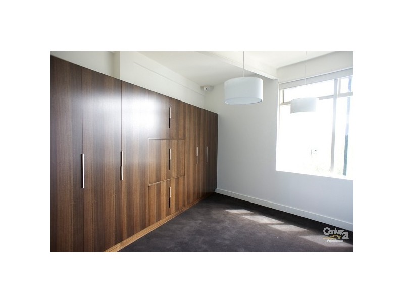 1/1-5 Martin Street, St Kilda VIC 3182