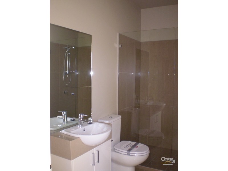 1/30 Woodstock Street, St Kilda East VIC 3183