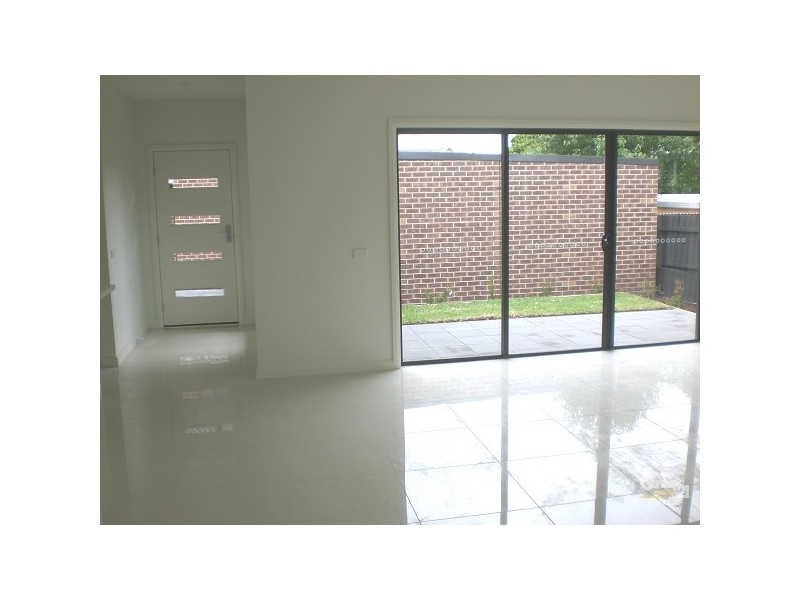 2/14 Huxtable Street, Mount Waverley VIC 3149