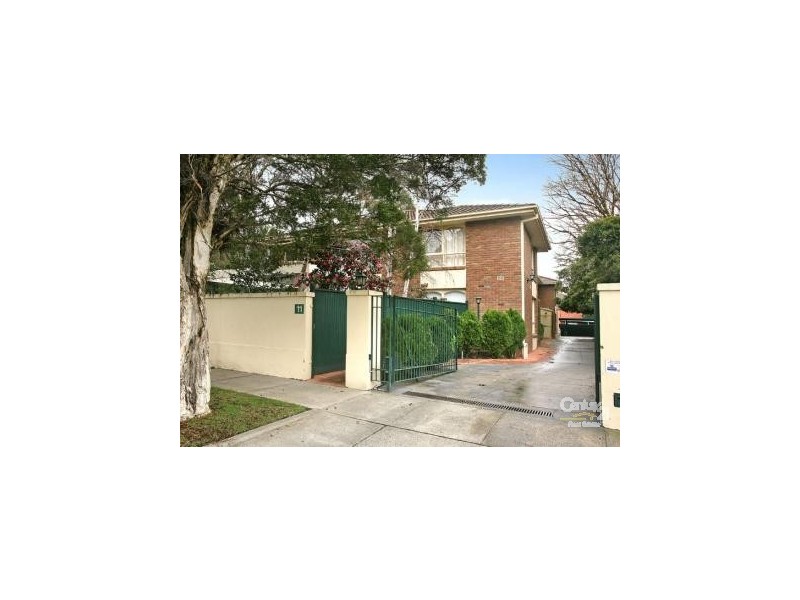 6/11 Poplar Grove, Carnegie VIC 3163