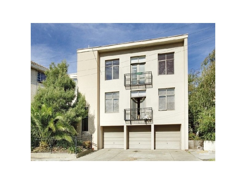 4/1 Woonsocket Court, St Kilda VIC 3182