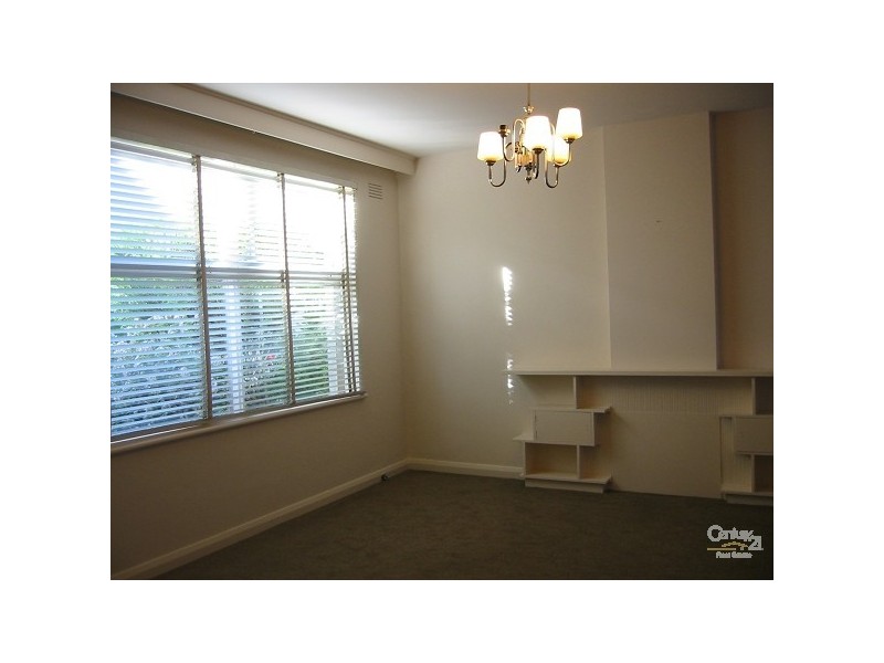 7/11 Balaclava Road, St Kilda East VIC 3183