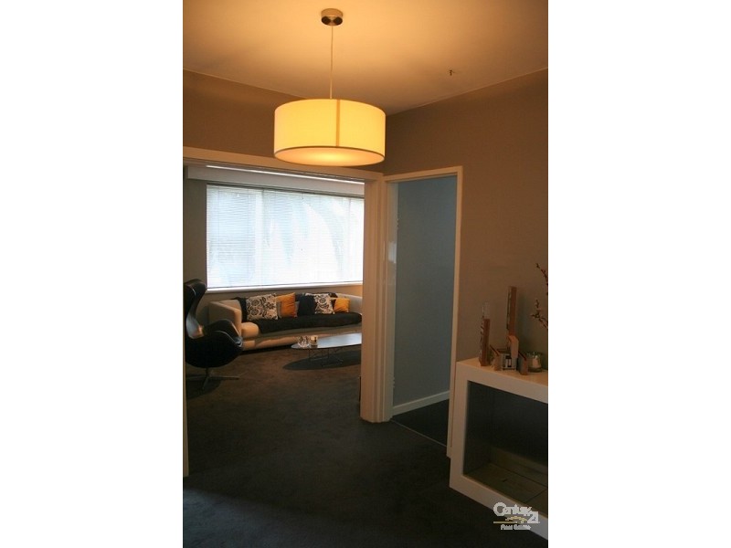 11/1 The Esplanade, St Kilda VIC 3182