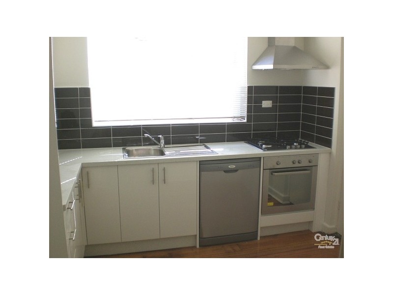 18/30 Balaclava Road, St Kilda East VIC 3183