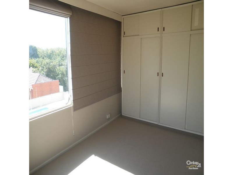 18/350 Beaconsfield Parade, St Kilda VIC 3182