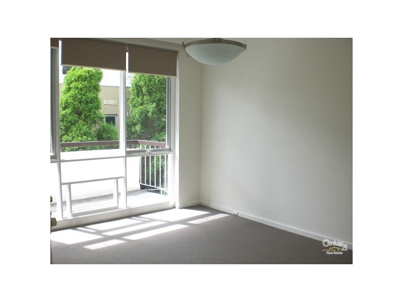 5/31 Holroyd Avenue, St Kilda East VIC 3183