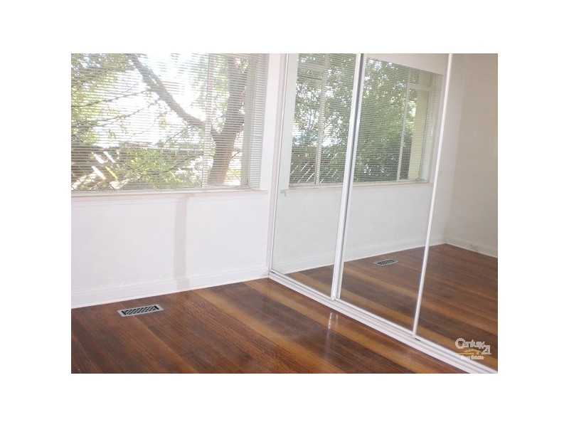 18/30 Balaclava Road, St Kilda East VIC 3183