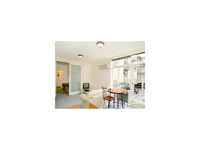 4/92 Grey Street, St Kilda VIC 3182