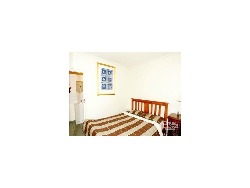 4/92 Grey Street, St Kilda VIC 3182