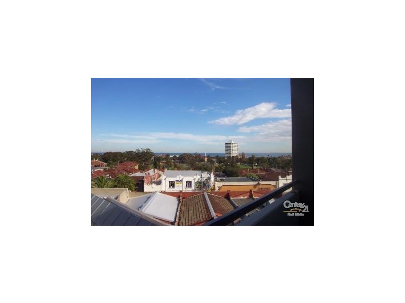 13/185 Barkly Street, St Kilda VIC 3182