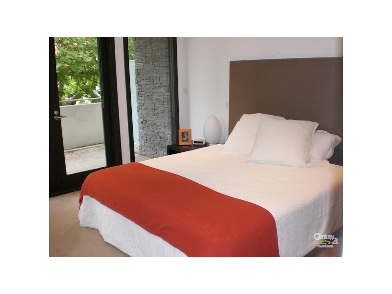 91 Mitford Street, Elwood VIC 3184