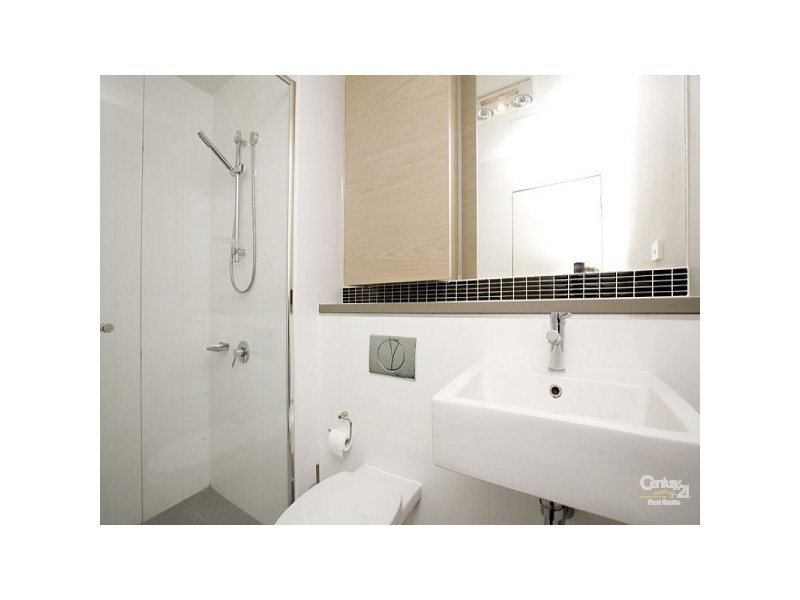 121/135 Inkerman Street, St Kilda VIC 3182