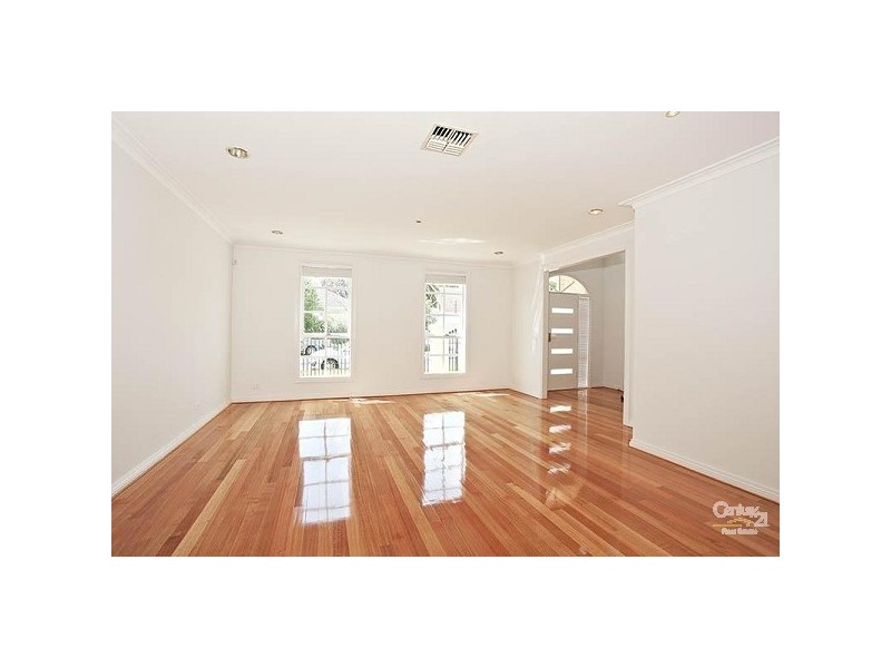 2/206 Orrong Road, Caulfield North VIC 3161