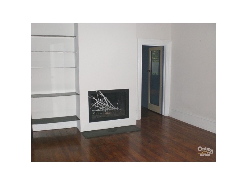 8 Gurner Street, St Kilda VIC 3182