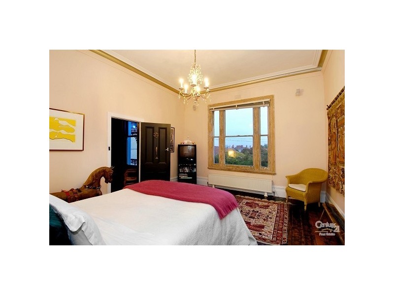 8 Gurner Street, St Kilda VIC 3182