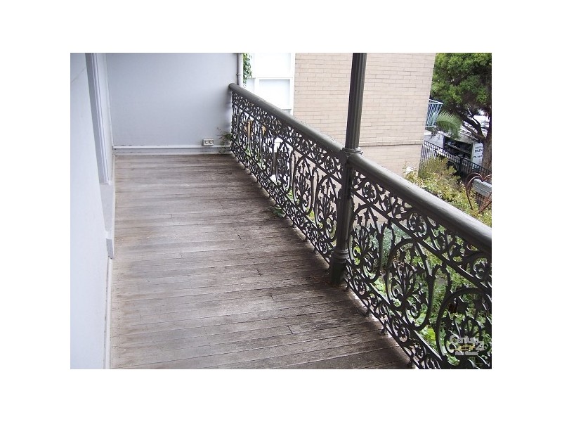 8 Gurner Street, St Kilda VIC 3182