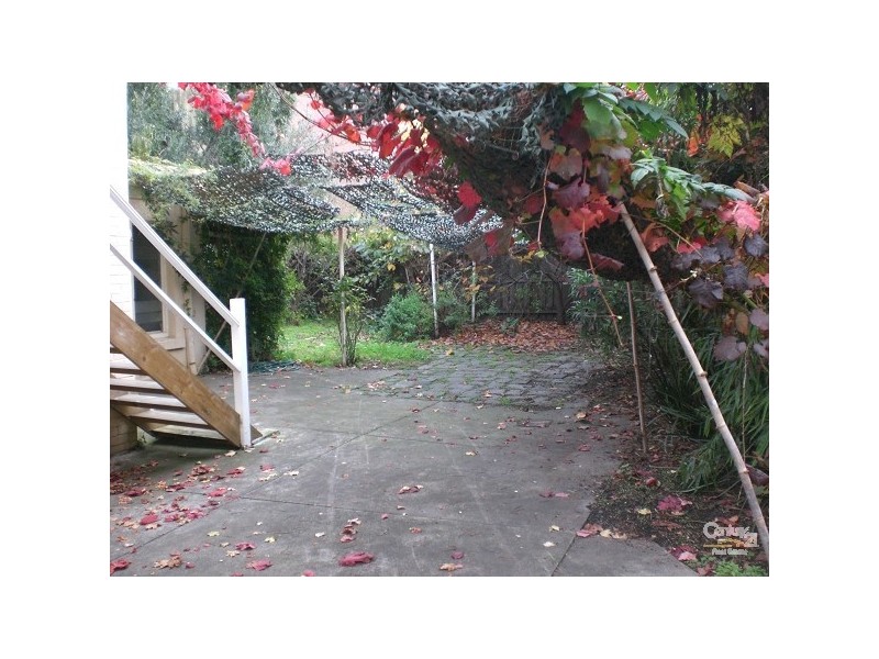 8 Gurner Street, St Kilda VIC 3182