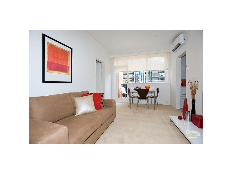 16/25 Jackson Street, St Kilda VIC 3182